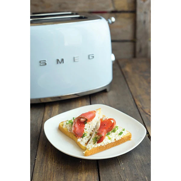 Toaster 2 tranches bleu azur 950 W TSF01PBEU Smeg