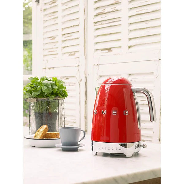 Bouilloire rouge 1,7 L 2400 W KLF04RDEU Smeg