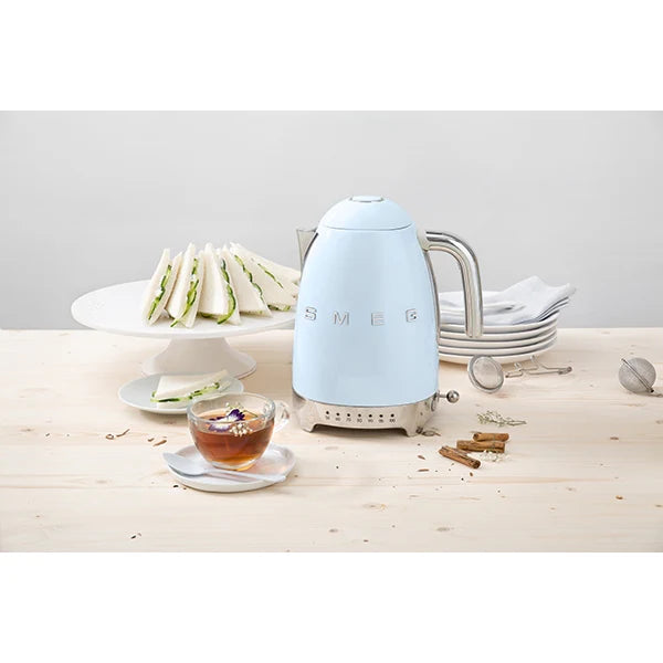 Bouilloire Bleu Azur 1,7 L 2400 W KLF04PBEU Smeg