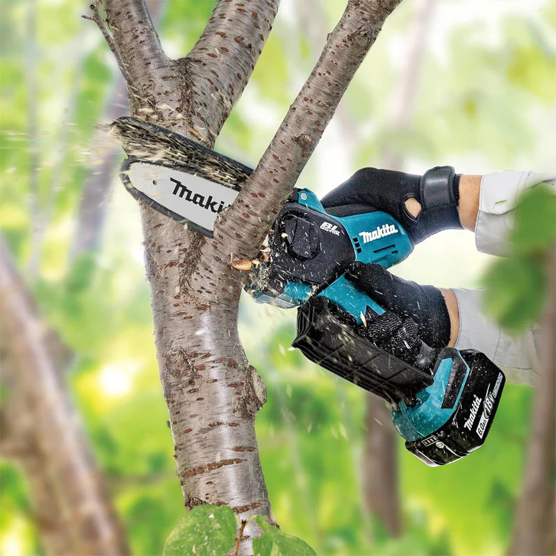 Tronçonneuse d'élagage 18V 15cm MAKITA DUC150Z (vendu sans batterie)