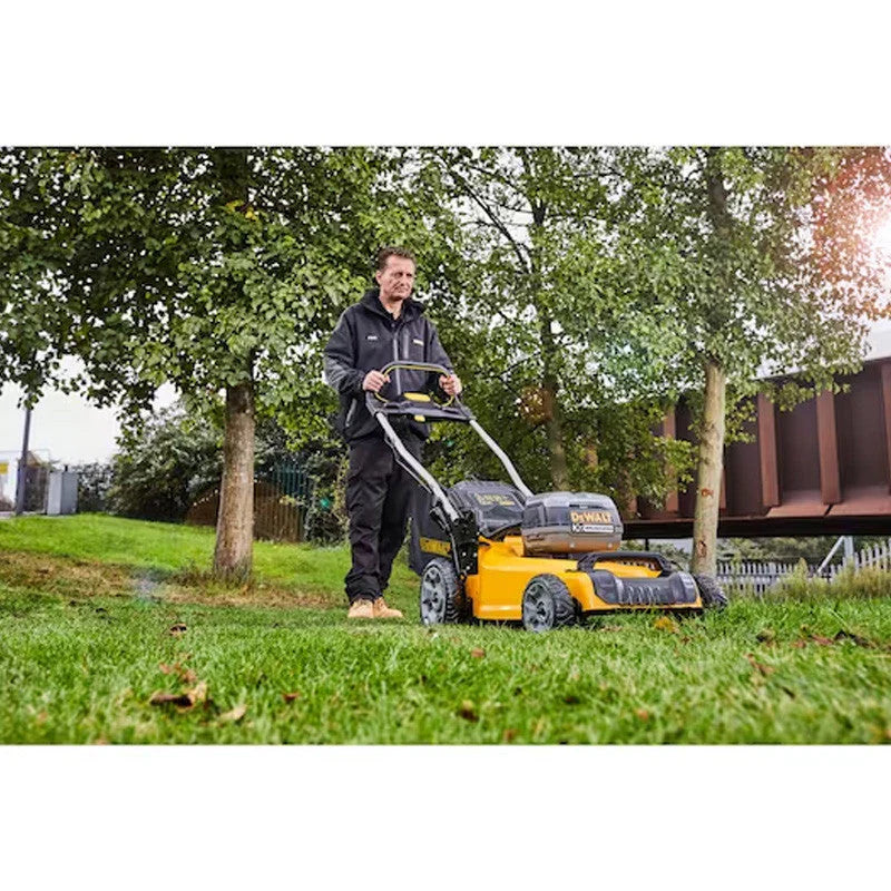 Tondeuse 48cm 18V DEWALT DCMW564P2-QW avec 2 batteries 5,0 Ah
