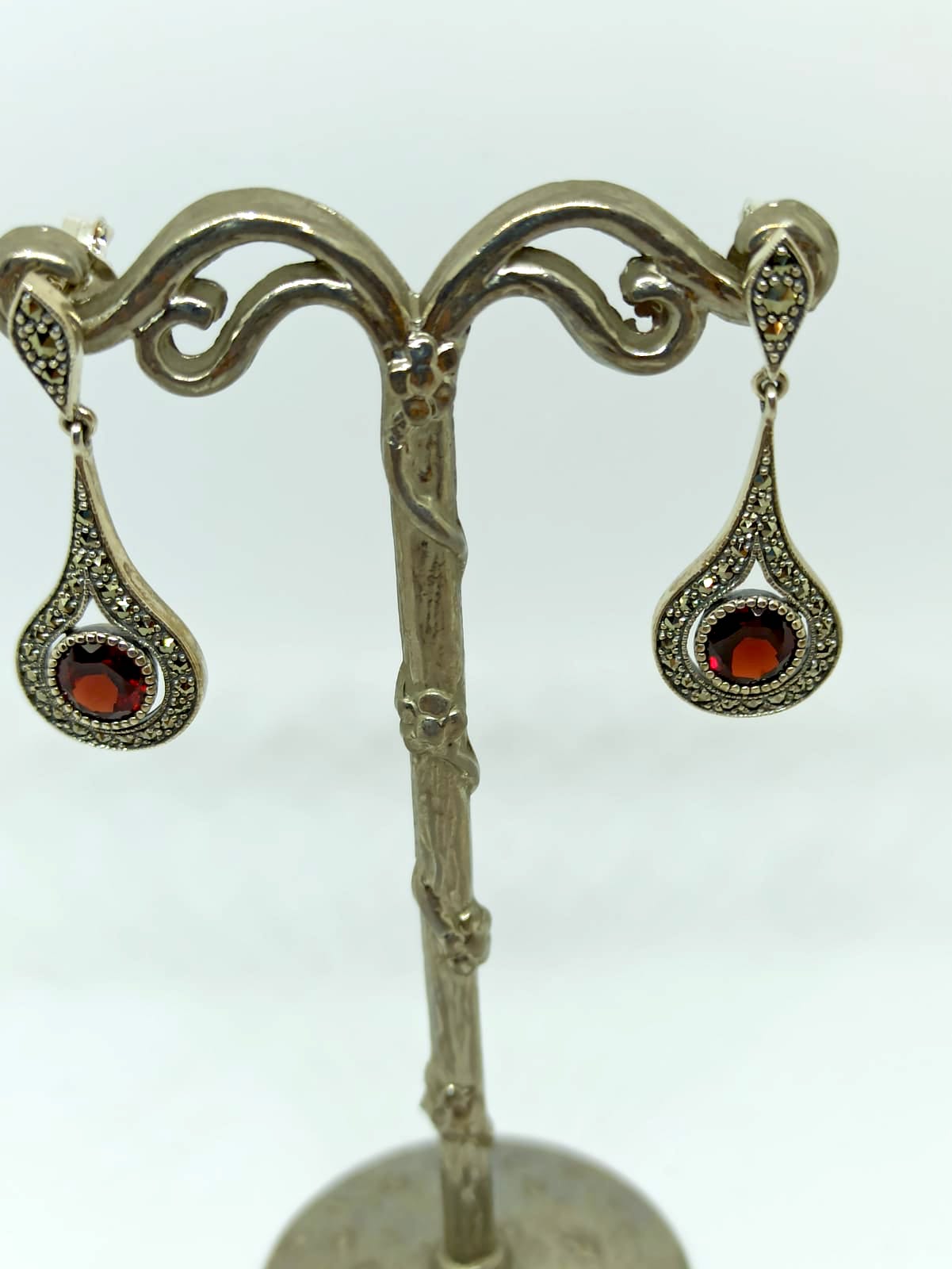 Boucles d'oreille Clara Grenat