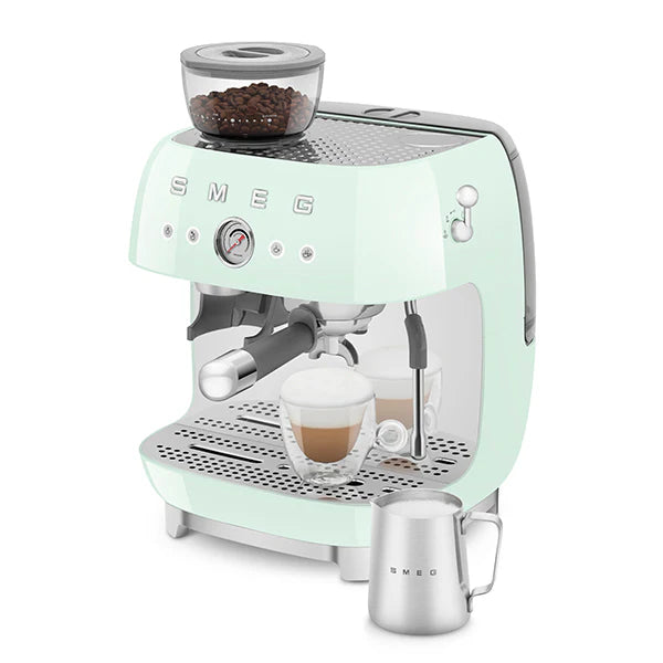 Machine à café expresso 2,4 L 1650W EGF03PGEU Smeg