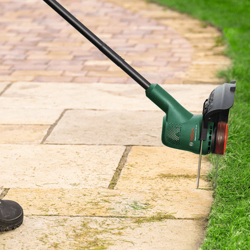 Coupe-bordures sans-fil BOSCH EasyGrassCut 18V-26 (vendu sans batterie)
