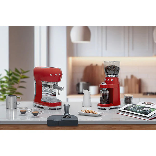 Machine à café expresso 1 L 1350 W ECF02RDEU rouge Smeg