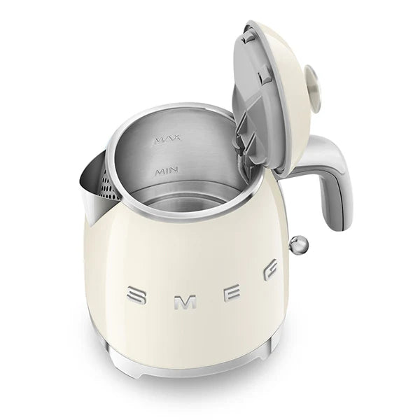 Mini bouilloire 0,8 L 1400 W KLF05CREU crème Smeg